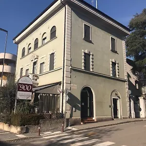 Hotel 900